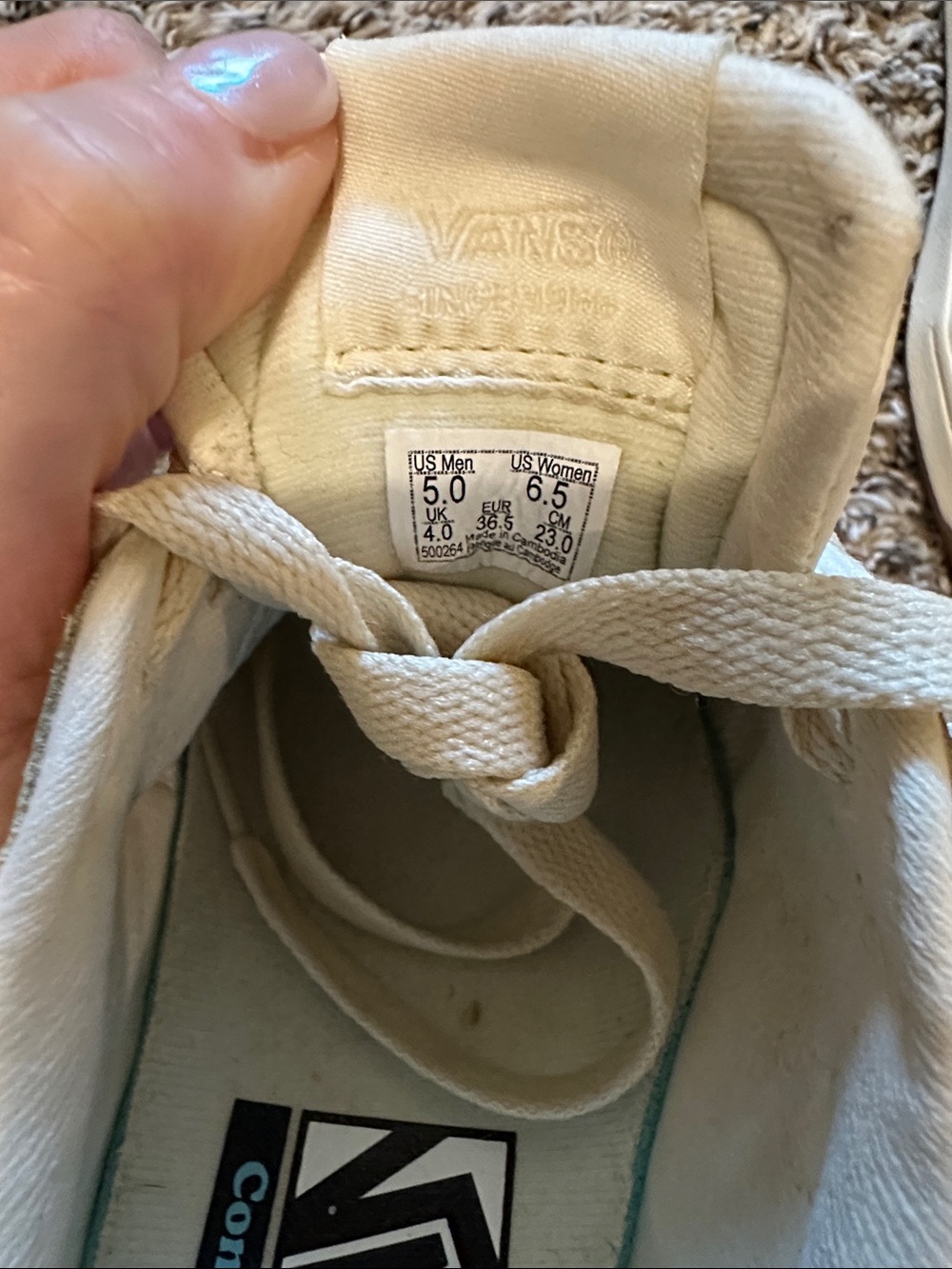 Women's Vans 6.5 - Picture 12 of 13